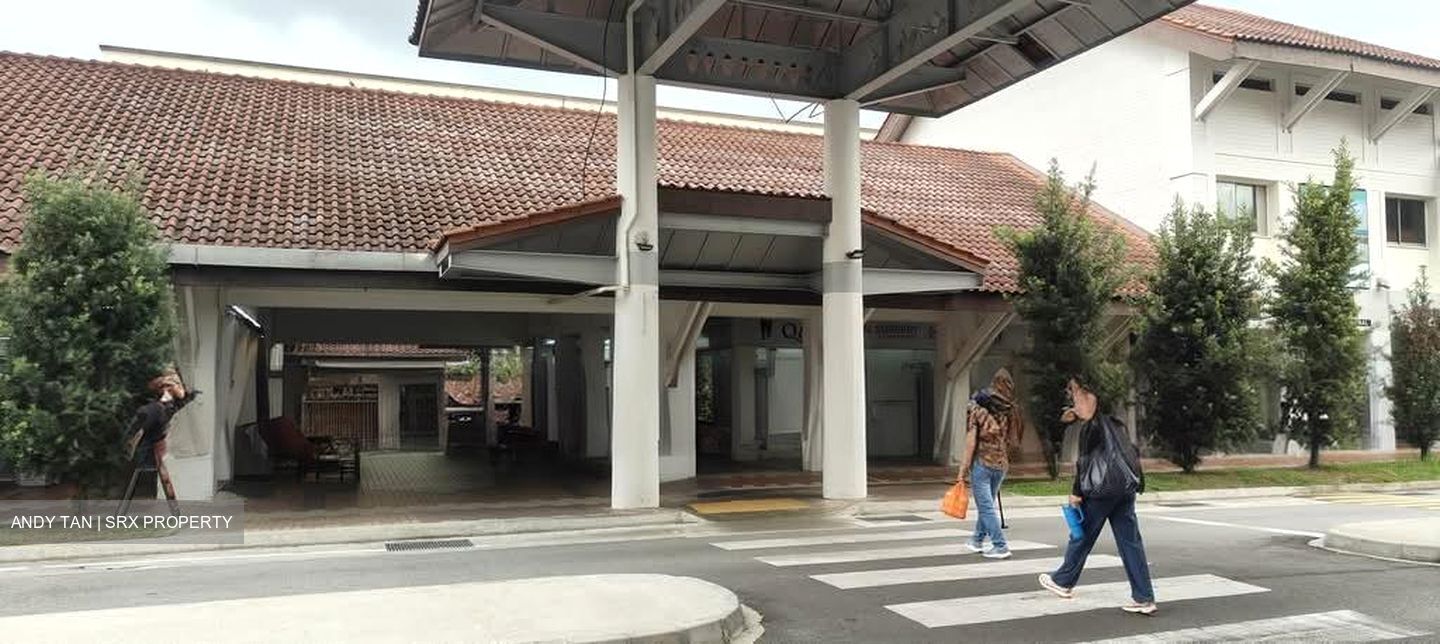 Bukit Batok Central (D23), Shop House #593784271